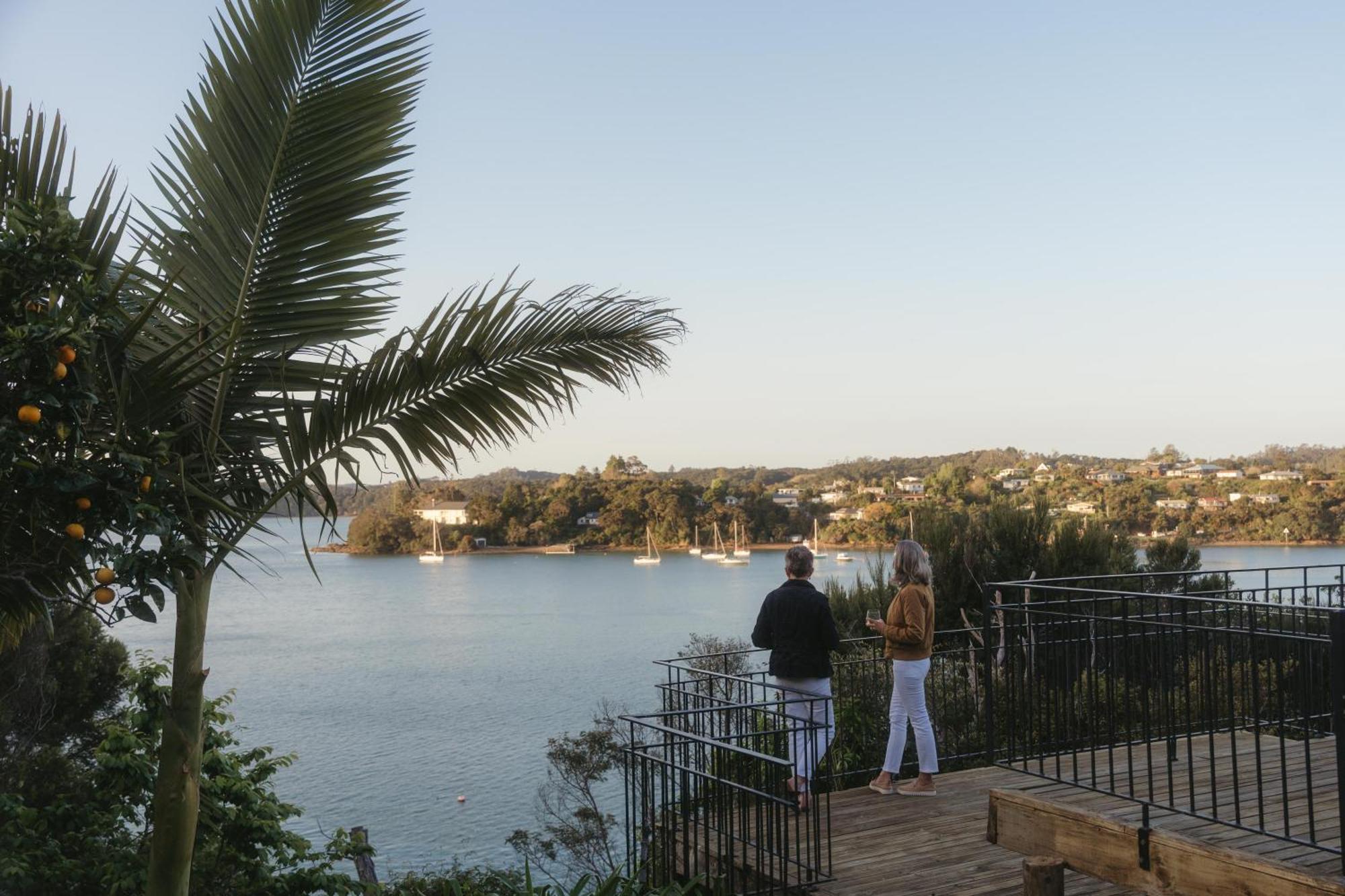 Villa Cliff Edge By The Sea Paihia Exterior foto