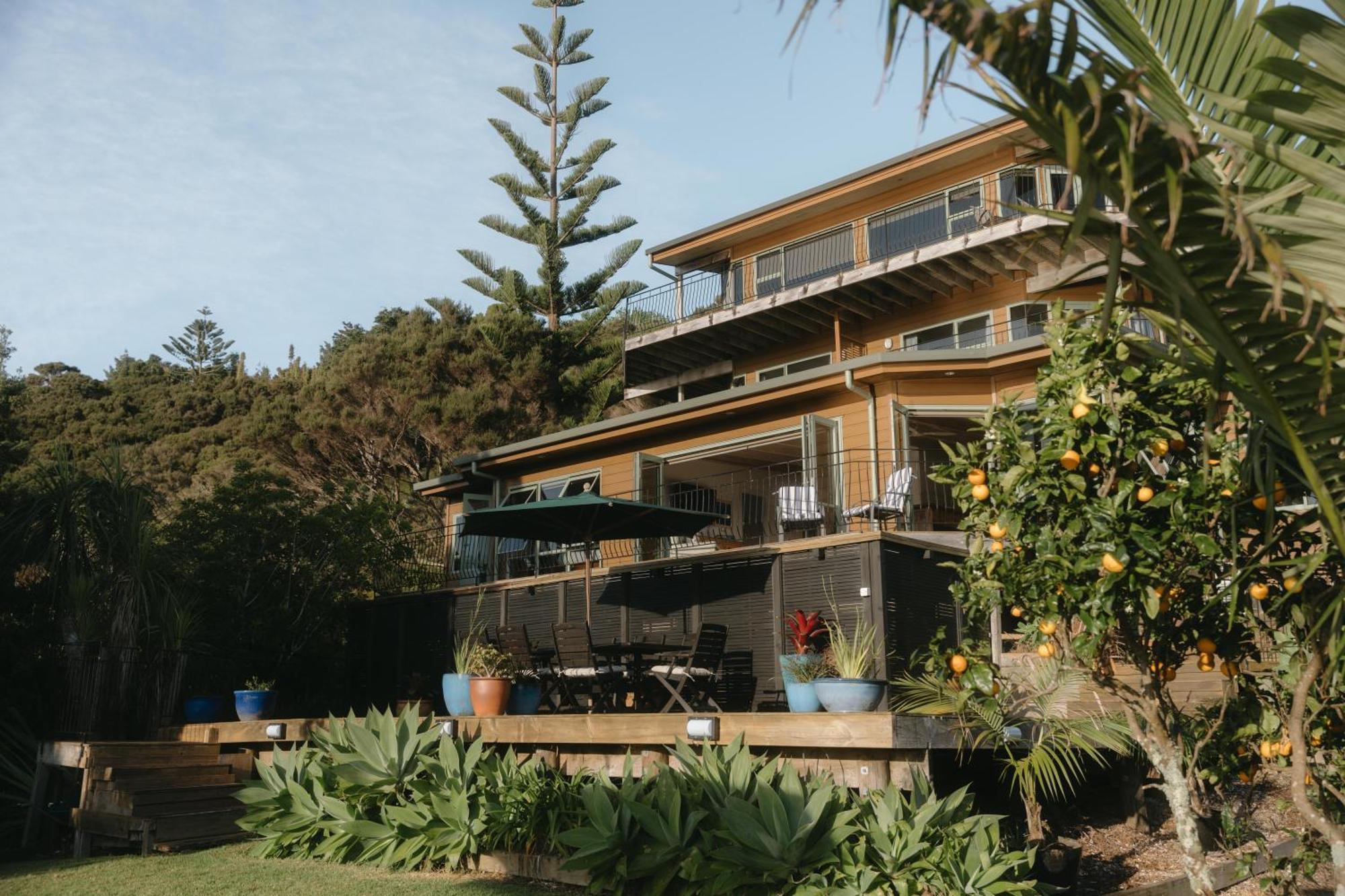 Villa Cliff Edge By The Sea Paihia Exterior foto